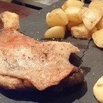 グロリエット - メイン　鴨のコンフィ