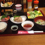Mihori Touge - 刺身、唐揚げ、サラダ、天ぷら、茶碗蒸し、ご飯、漬け物、冷やしうどん、、
