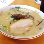 ぎょらん亭 - 豚骨十割