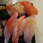 かねとも寿し - どれもやっぱり美味しい(216年4月)。