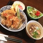 かわせみ - 週替りランチ❣️
(甘エビ天丼 あら汁)