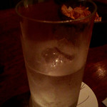 BAR オーパ - ここはやはり、ジントニック