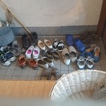 まる貴そば - 玄関