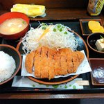 竹乃家 - 連れが注文した「特上ロース定食」前回写真と比べるとサイズが大きい分、厚みが少し薄めでした。