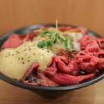 お肉食堂 にくきゅう - ローストビーフ丼☆
