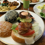 アロマーズ - 2016年5月 ランチ
                                ハンバーガーは自分で作りましょう！