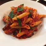 イタリア食堂Makino - タコとほうれん草ペンネアラビアータ❗️