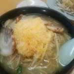 くるまやラーメン - 塩チャーシューメンにチーズ乗せました。