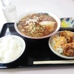 ラーメン国分寺 - ラーメン定食750円