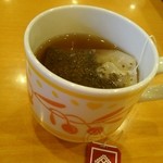 サイゼリヤ - H28.5ドリンクバー利用。紅茶はアールグレイがあります♪トニックウォーターと炭酸水で色々カスタムできるのが良いですね♪