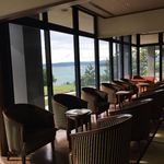 ﾛﾋﾞｰ（奥にﾗｳﾝｼﾞあります）