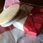 海舟 - 部屋菓子の最中『文殊の知恵袋』