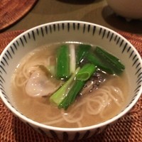 オーパス ワン - フカヒレの汁そば
