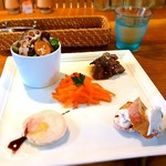 ブランカ - Bセット（1280円）　前菜盛り合わせ