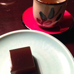 美榮 - 黒糖の寒天寄せ