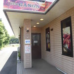 INDIAN RESTAURANT NEW GANGA - 入り口