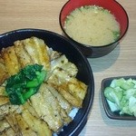 炙り焼 豚壱 - 豚丼セット・・・的な