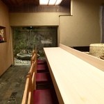 Sushi Kibatani - 白木のカウンター