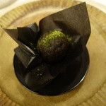 イレテテュヌフワ - 2016.04 竹炭とそば粉のガレット