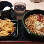 ゆで太郎 - 2015/12 レビュ5回目 朝そば（玉子） 　330円（そば、お好み玉子、かきあげ） 330円