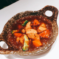 文菜華 - ⑤お好みの海鮮ときのこ、春雨入り豆鼓醤（黒豆味噌）煮込み　天然車えび2160円