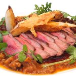 メゾン エメ・ヴィベール - ランチコース 5346円 の鴨胸肉のロティとフォアグラのフラン 甘酸っぱいソース