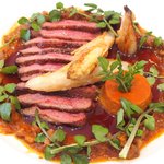 メゾン エメ・ヴィベール - ランチコース 5346円 の鴨胸肉のロティとフォアグラのフラン 甘酸っぱいソース