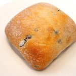 メゾン エメ・ヴィベール - ランチコース 5346円 のパン