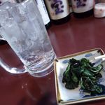 るぽ - 酎ハイとお通し（菜花醤油漬け）