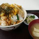 みなと食堂 - カツ丼　普通サイズ