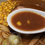 たけちゃんにぼしらーめん - 味噌スープ