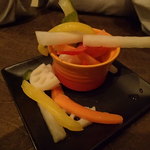 nikuwaimbyuffebisutorosankushi- - 彩り野菜のこぼれピクルス 