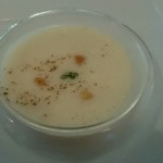 佛蘭西料理 名古屋 - 新玉ねぎとコンソメのジュレの冷製スープ