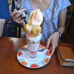 フルーツパーラー角館 さかい屋 - モモだらけパフェ