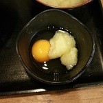 伝説のすた丼屋 - マツコもびっくりの卵の方にニンニクを入れる