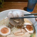 ラーメンぐんじ - 独特の炙りチャーシュー