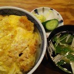 福利 - カツ丼（780円）