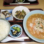 桃山食堂 - ミソラーメンセット（８８０円）