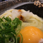 はなまるうどん - おろししょうゆうどん。卵落とし。