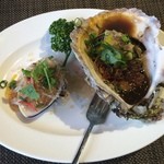 施家菜 - 鳥羽の岩ガキと千葉のはまぐりは蒸しで。