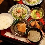 Sakafuku - 日替わり「豚肉のしゃぶしゃぶ風」と「サバの味噌煮」(2016/5)