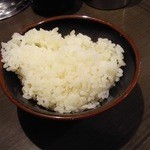 横浜家系ラーメン 駒大商店 - 【2016/5】無料のライス（お替り無制限）