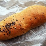手作りパンの店　ブランジュリー - “紫いもあん”(100円)