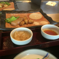 鉄板焼 赤坂 - お野菜と蒟蒻も軽く下味がついていて美味しかったです。