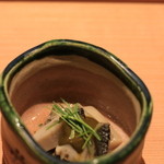 いち太 - アワビを肝ソースで。おだしを含んだ随喜が敷いてあります