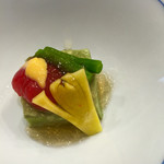 みつ林 - 前菜の蓬豆腐、トマトの酸味が素敵だ