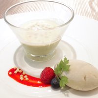 日比谷パレス - デトックスセット 1000円 の抹茶のブリュレ ほうじ茶のアイス添え