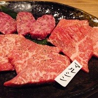 焼肉ソムリエ 萬樹亭 福島店 - センボンスジ、マルシン、カメ