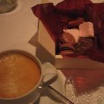 タワーズレストラン クーカーニョ - カフェ・オ・レとお茶菓子