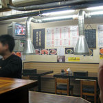 ホルモン牛若 - 牛若　店内